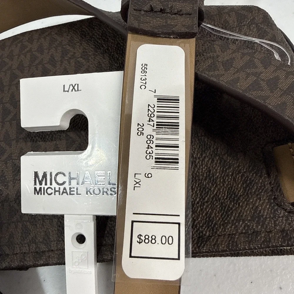Michael Kors Women's Crossbody/Belt Bag. New With Tag. Belt is lg/xl NWT